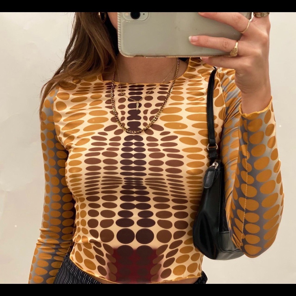 Abstract dot pattern long sleeve - one size but fits xs-s